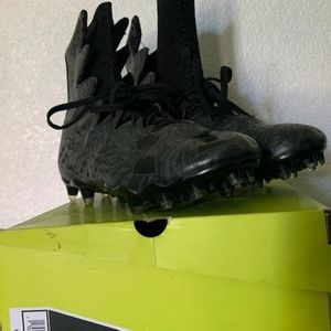 Mens Football Cleats